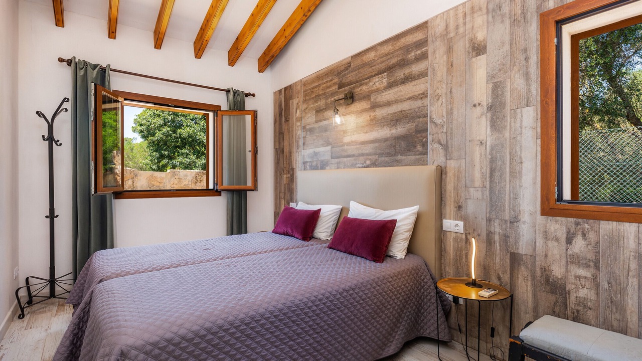 Photo of Bedroom in Les Palmeres