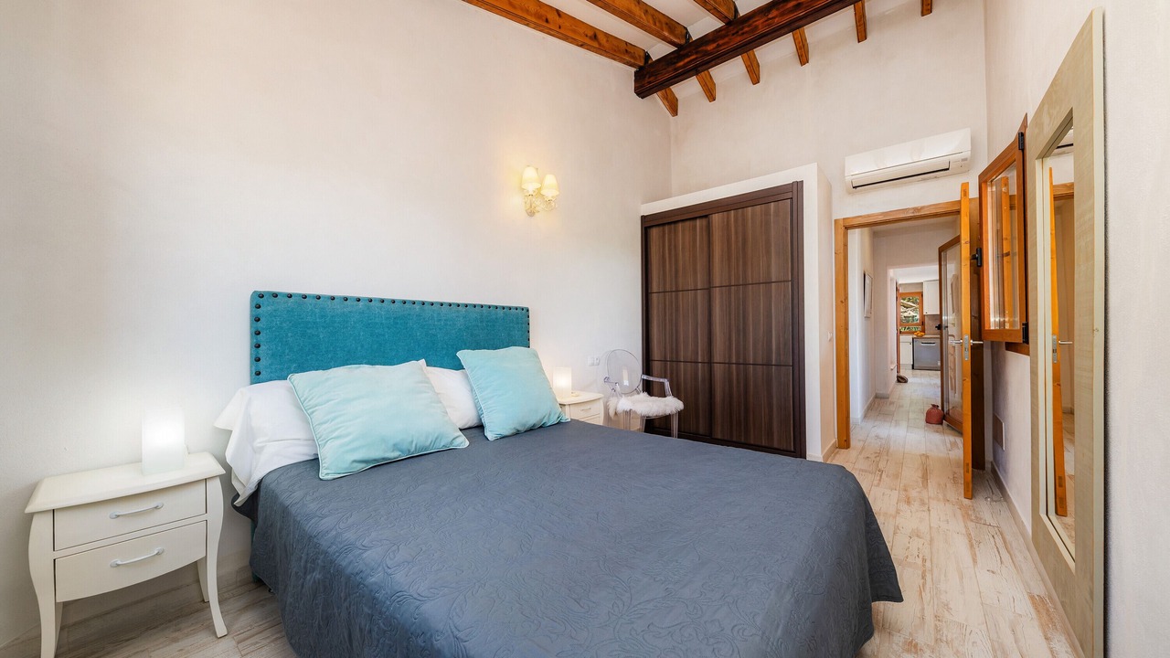 Photo of Bedroom in Les Palmeres