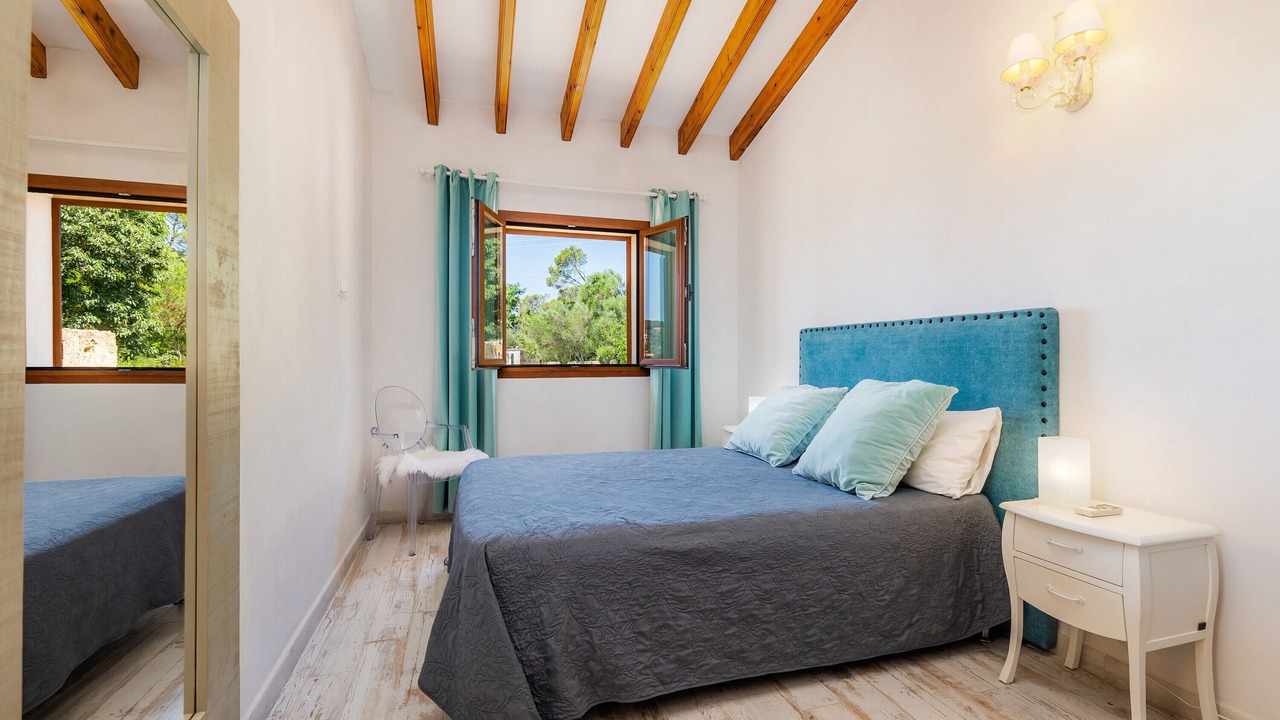 Photo of Bedroom in Les Palmeres