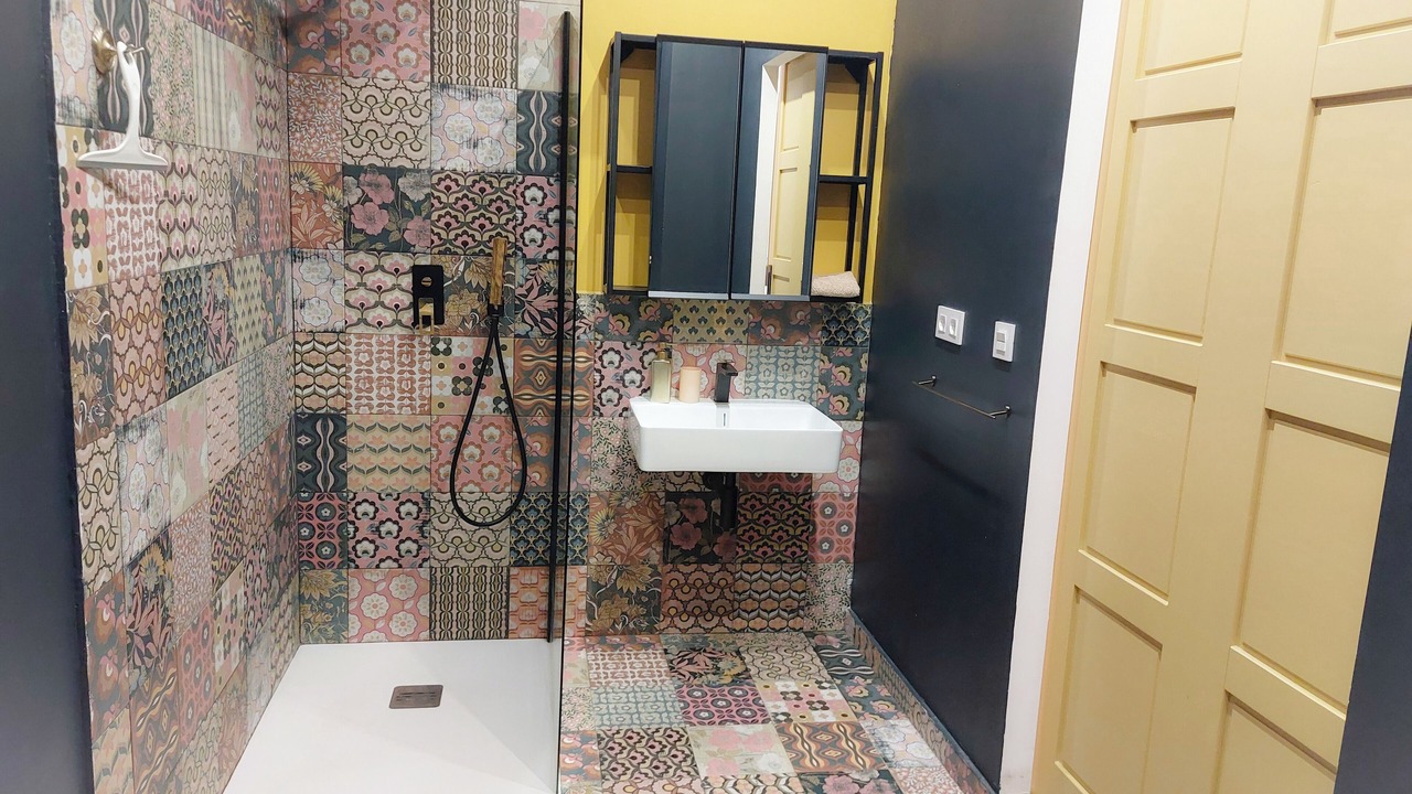 Photo of Bathroom in Ruzafa