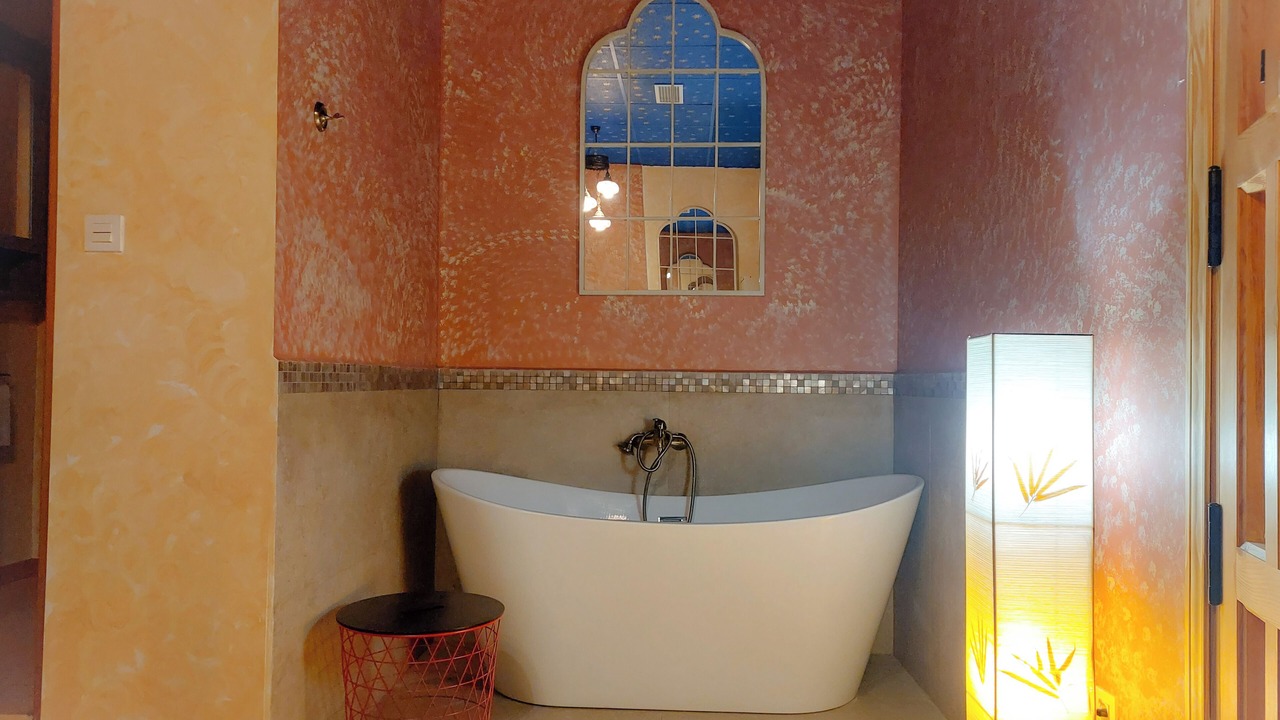Photo of Bathroom in Ruzafa
