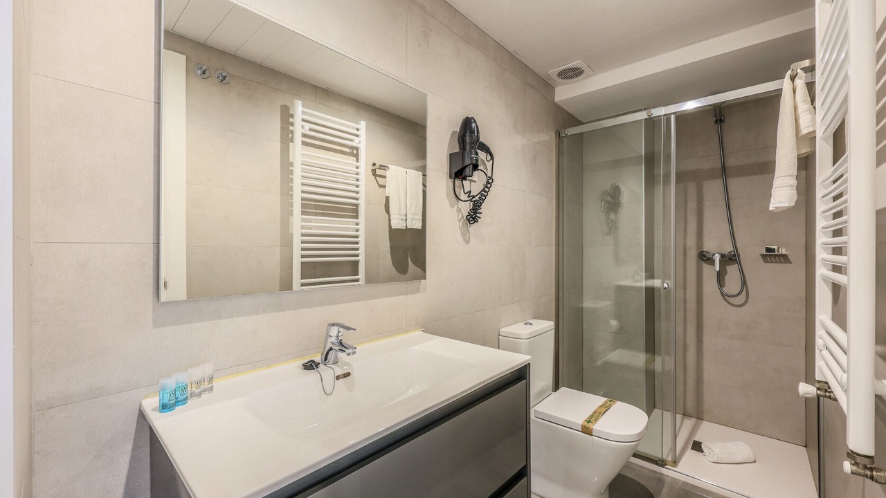 Photo of Bathroom in Gaztambide