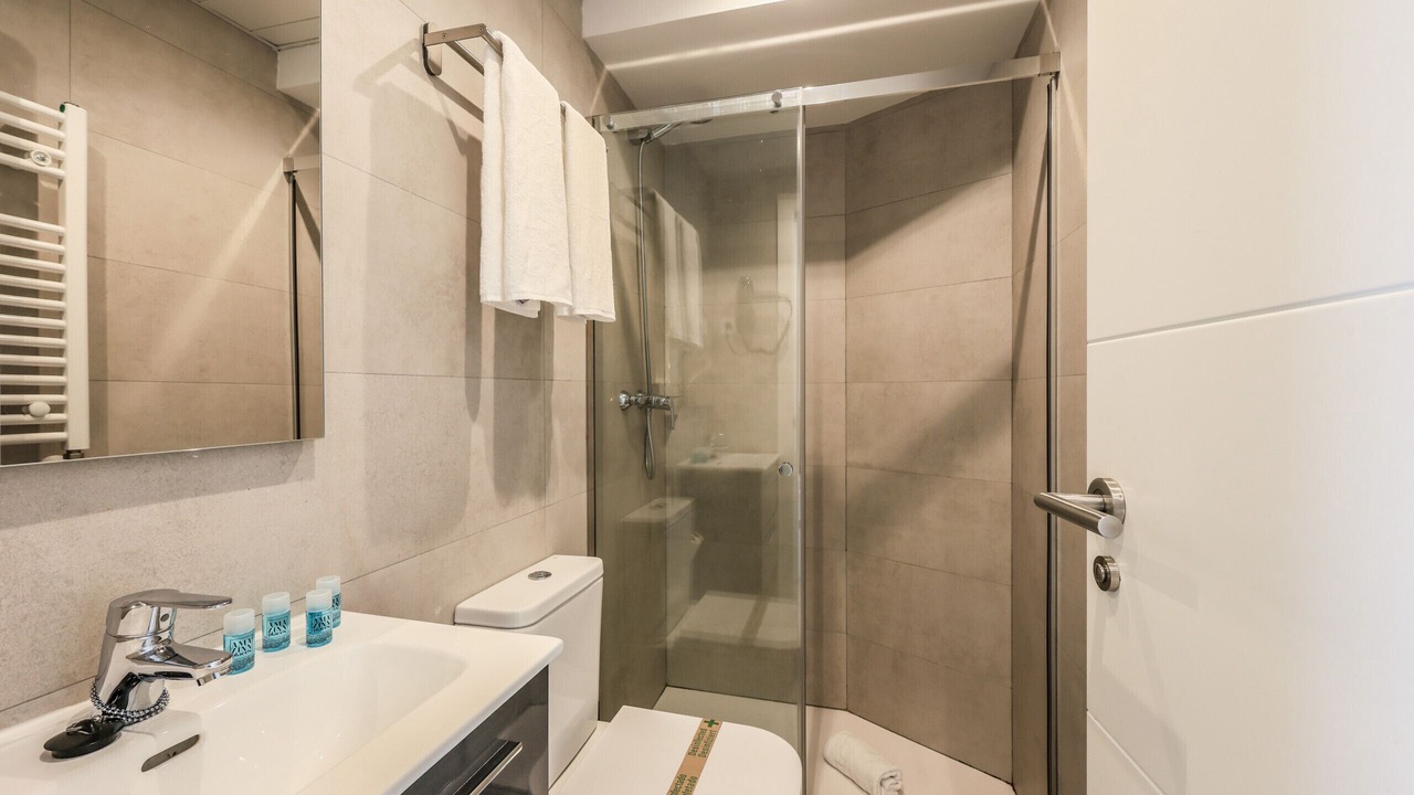 Photo of Bathroom in Gaztambide
