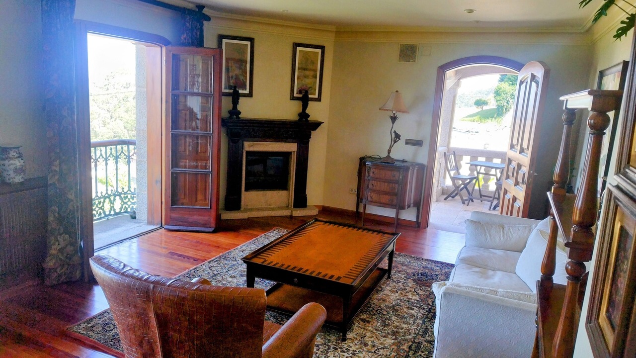 Photo of Livingroom in Marin