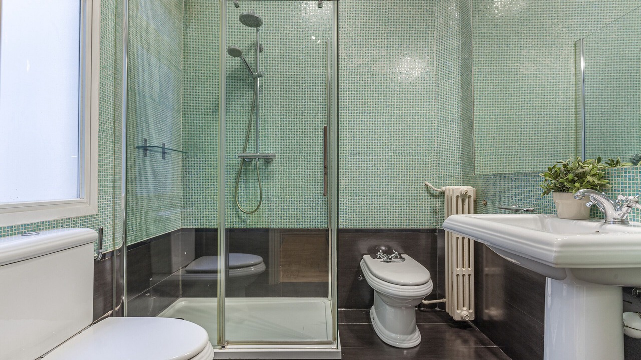 Photo of Bathroom in Jeronimos