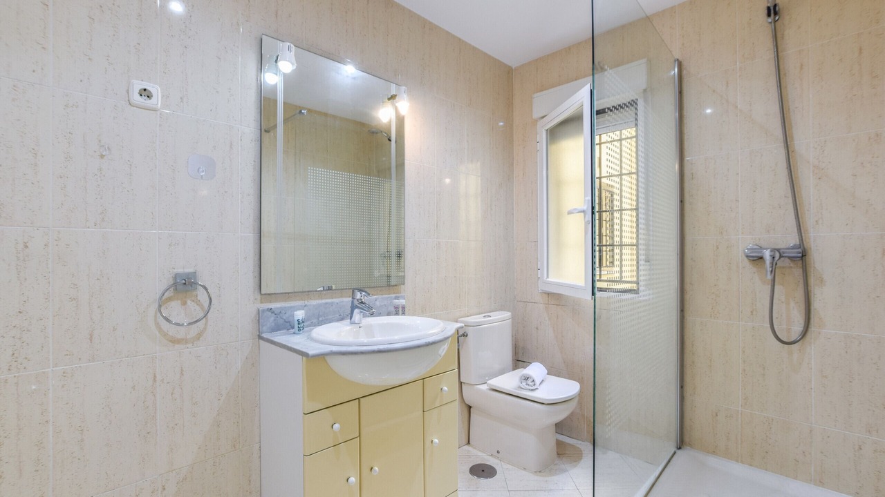 Photo of Bathroom in Jeronimos