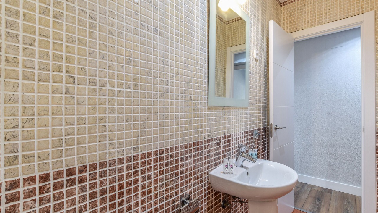 Photo of Bathroom in Jeronimos