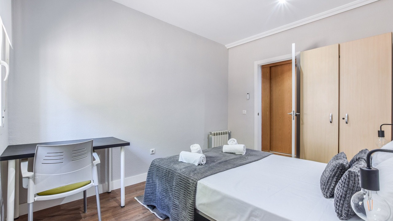 Photo of Bedroom in Jeronimos