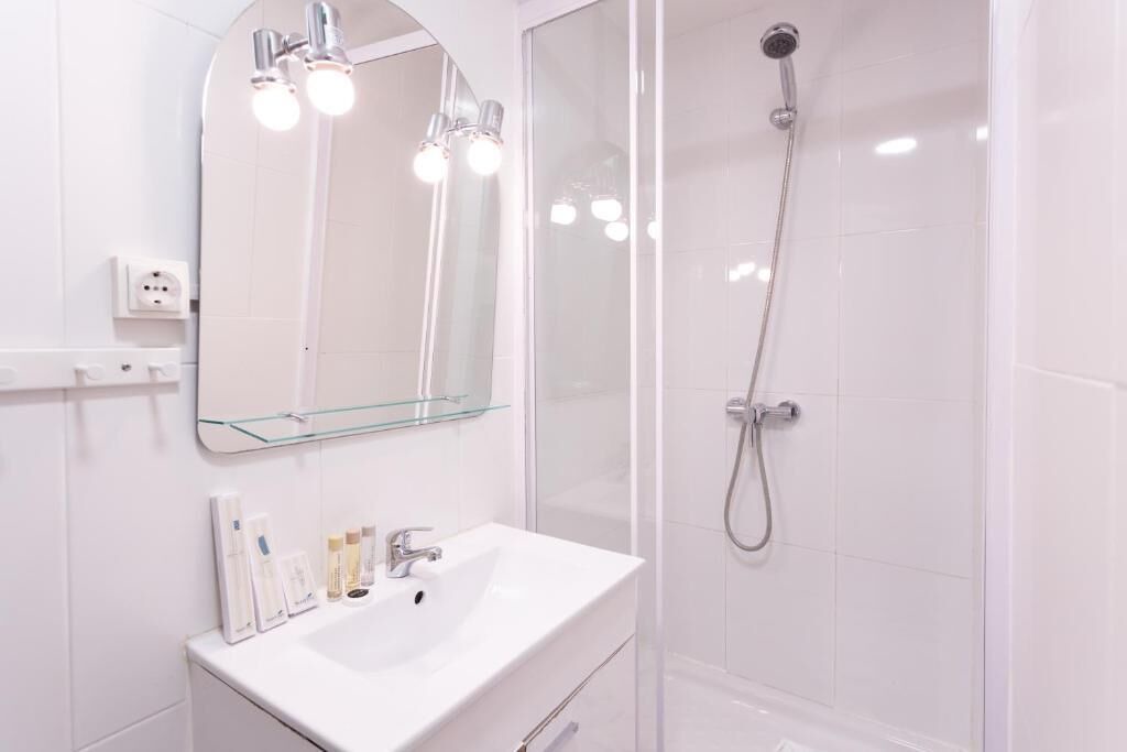 Photo of Bathroom in La Nova Esquerra de l'Eixample