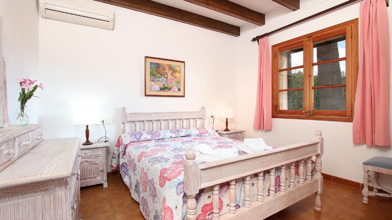 Photo of Bedroom in Santa Maria del Cami