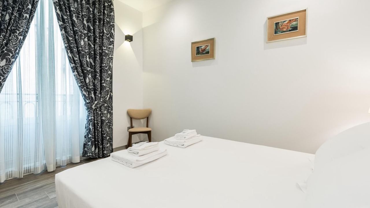 Photo of Bedroom in Sol