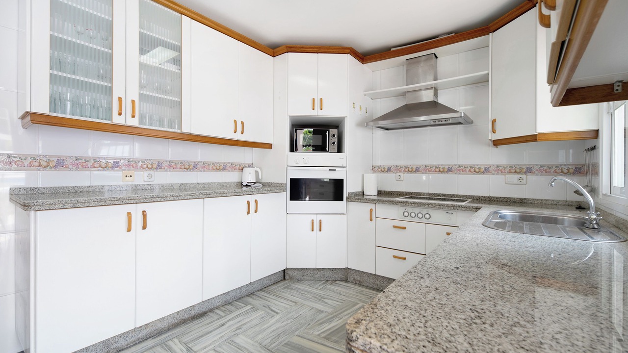 Photo of Kitchen in Poblado de Sancti Petri