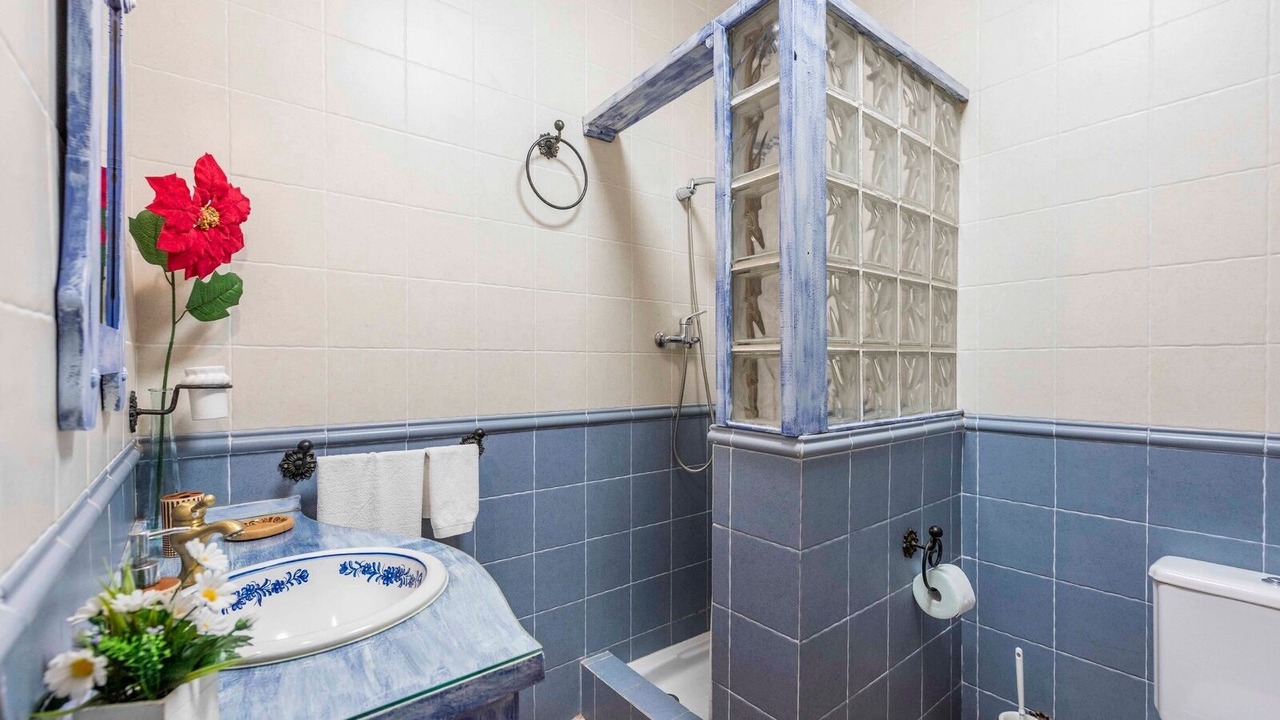 Photo of Bathroom in Zagrilla
