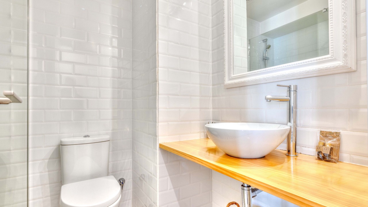 Photo of Bathroom in Embajadores