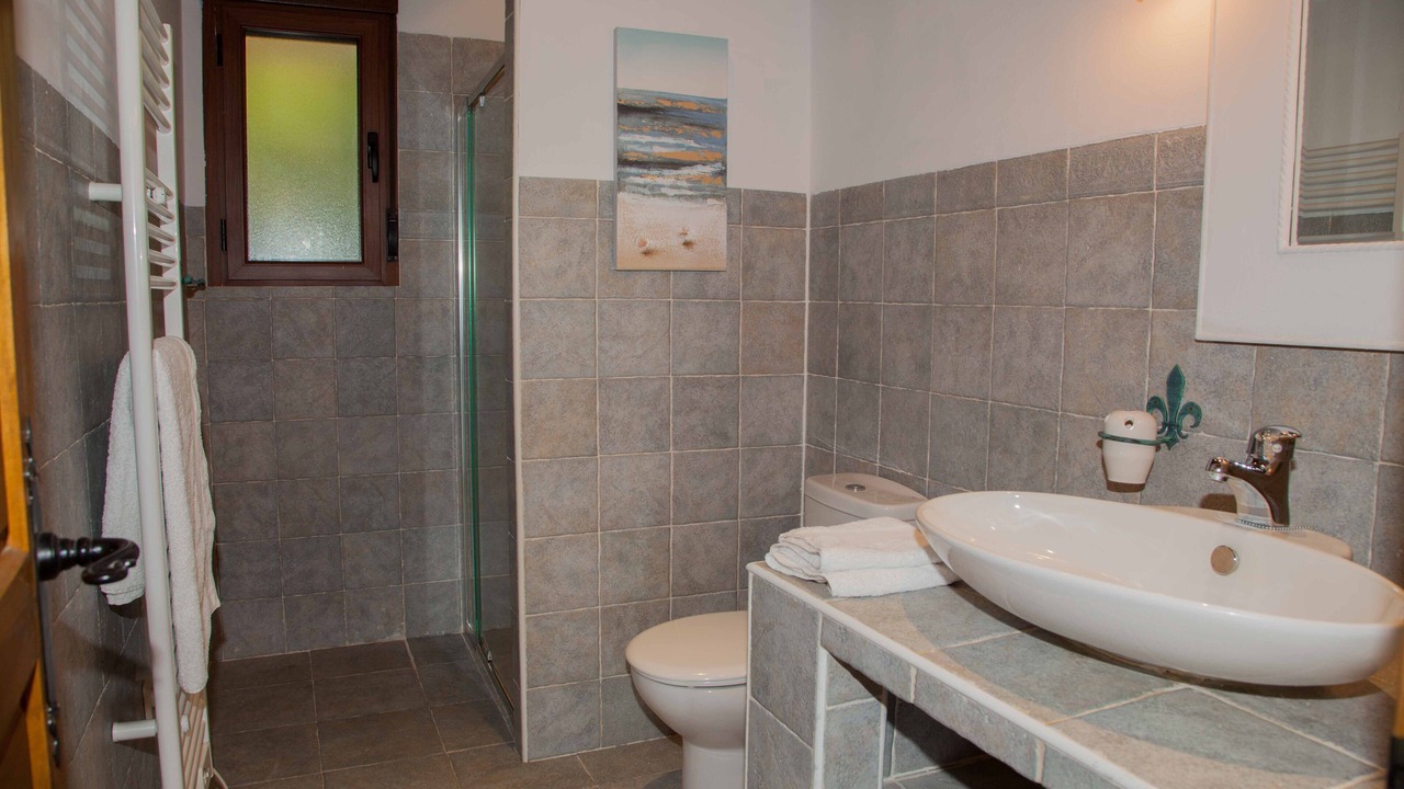 Photo of Bathroom in El Raso