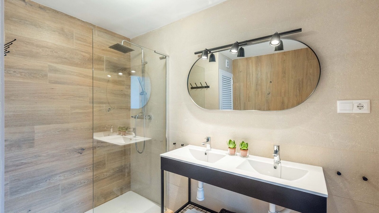 Photo of Bathroom in Alora