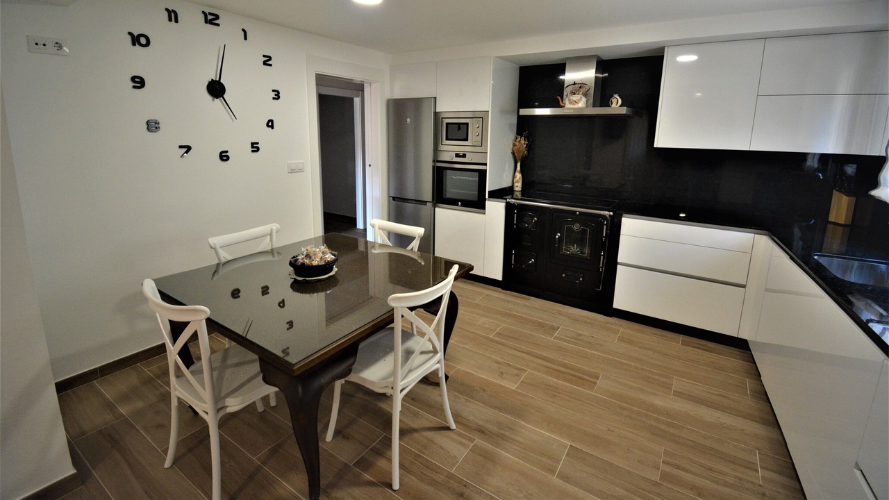 Photo of Kitchen in Carracido