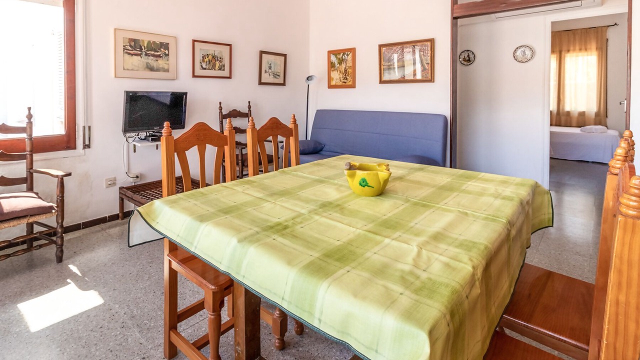 Photo of Bedroom in Llanca