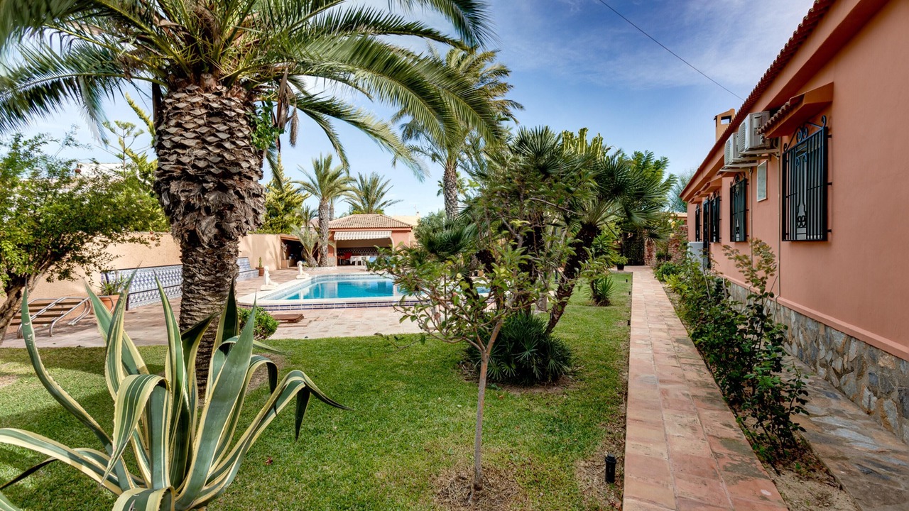 Photo of Outdoor in El Chaparral