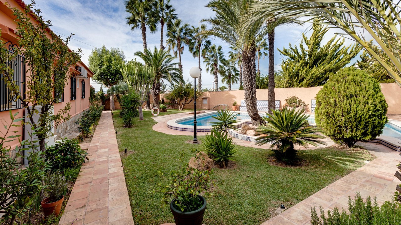 Photo of Outdoor in El Chaparral