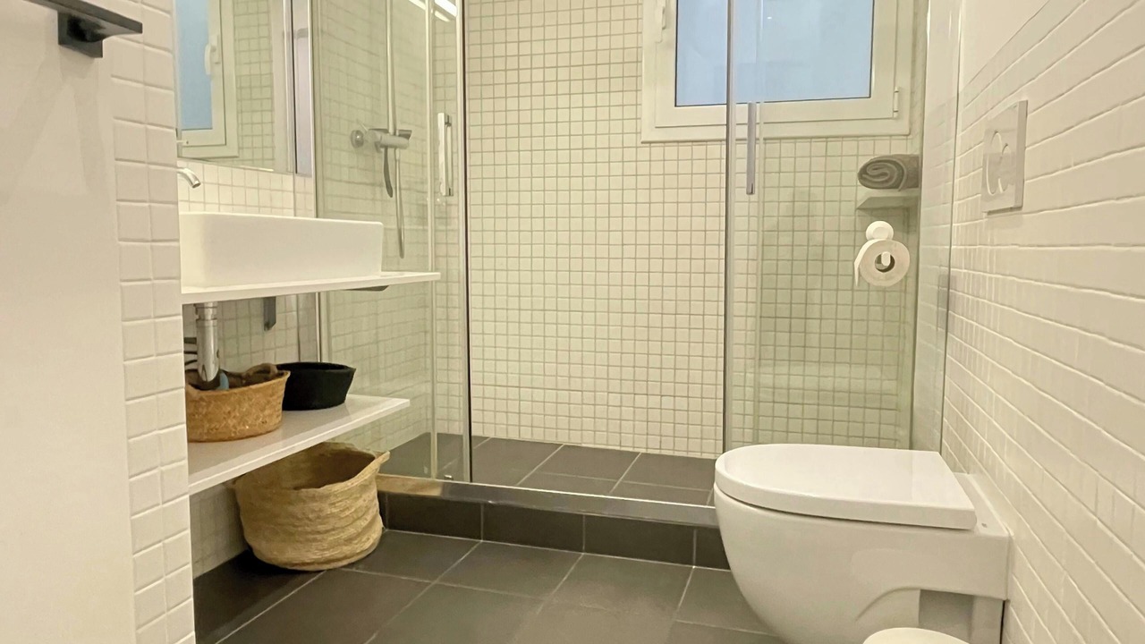 Photo of Bathroom in La Nova Esquerra de l'Eixample