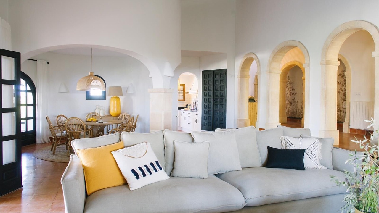 Photo of Livingroom in Ambolo