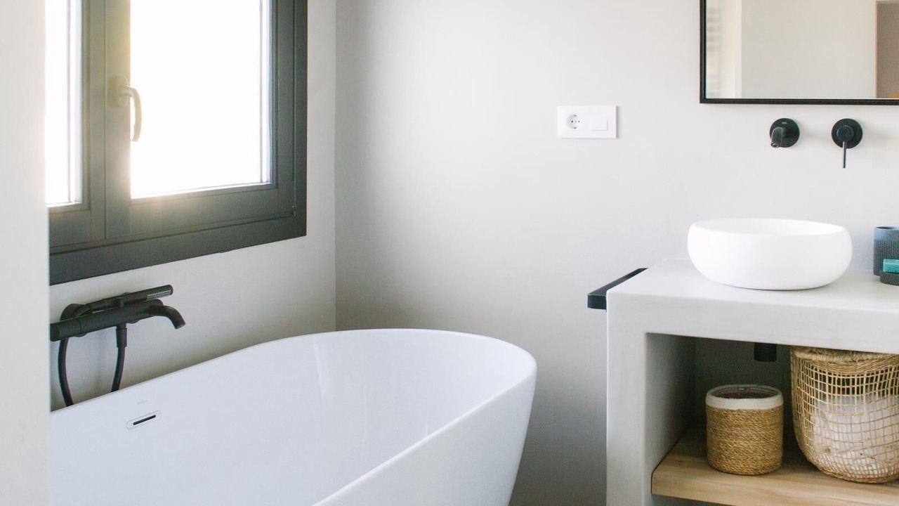 Photo of Bathroom in Ambolo