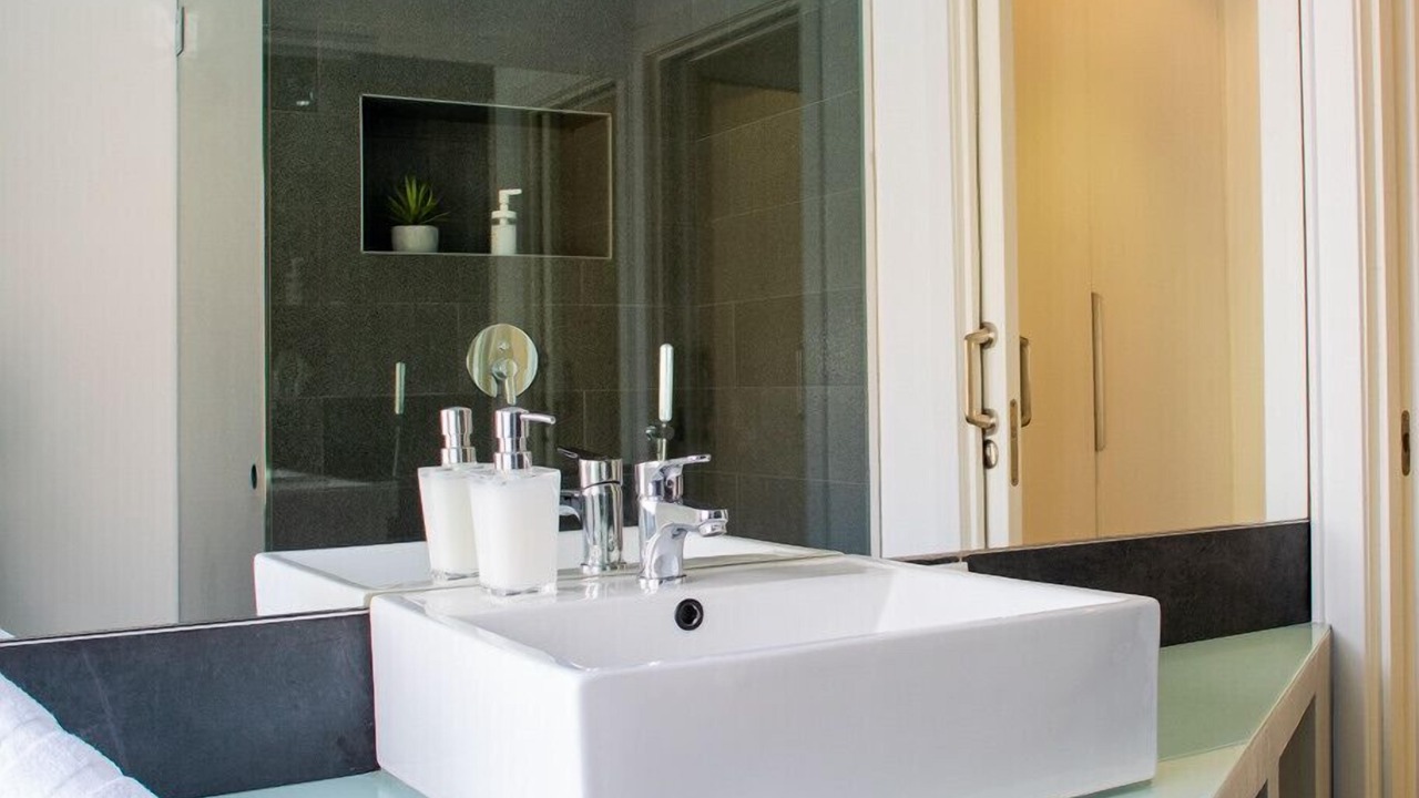 Photo of Bathroom in El Cabanyal