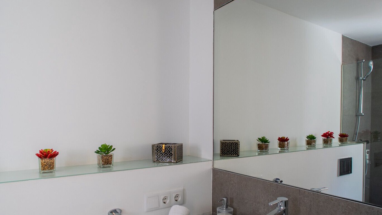 Photo of Bathroom in El Cabanyal