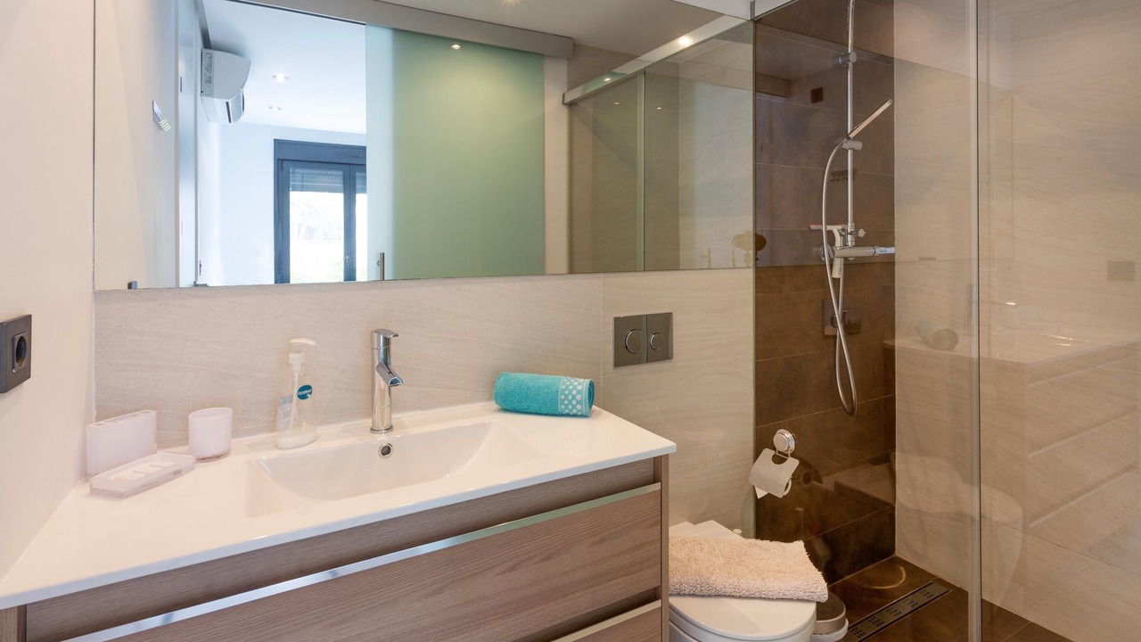 Photo of Bathroom in Mil Palmeras
