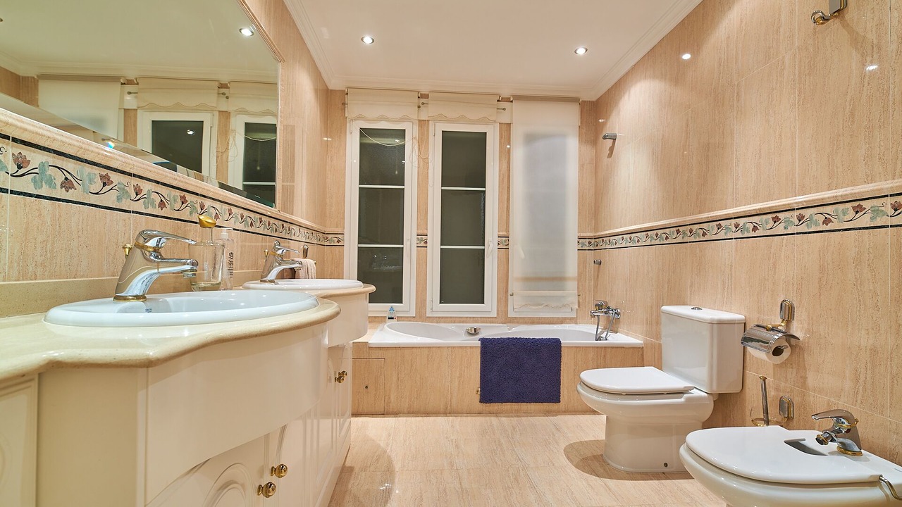 Photo of Bathroom in Ermita