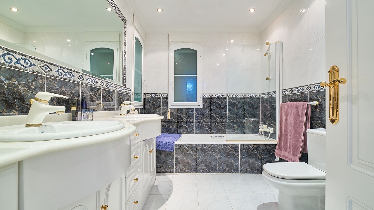 Photo of Bathroom in Ermita