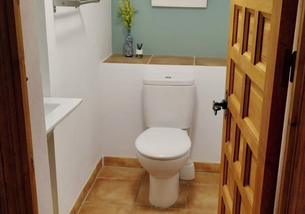 Photo of Bathroom in Seron