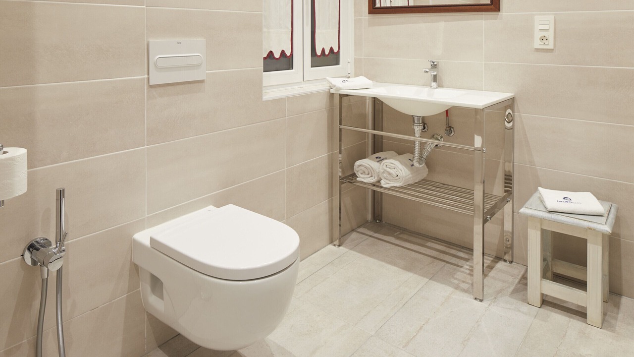 Photo of Bathroom in Gros