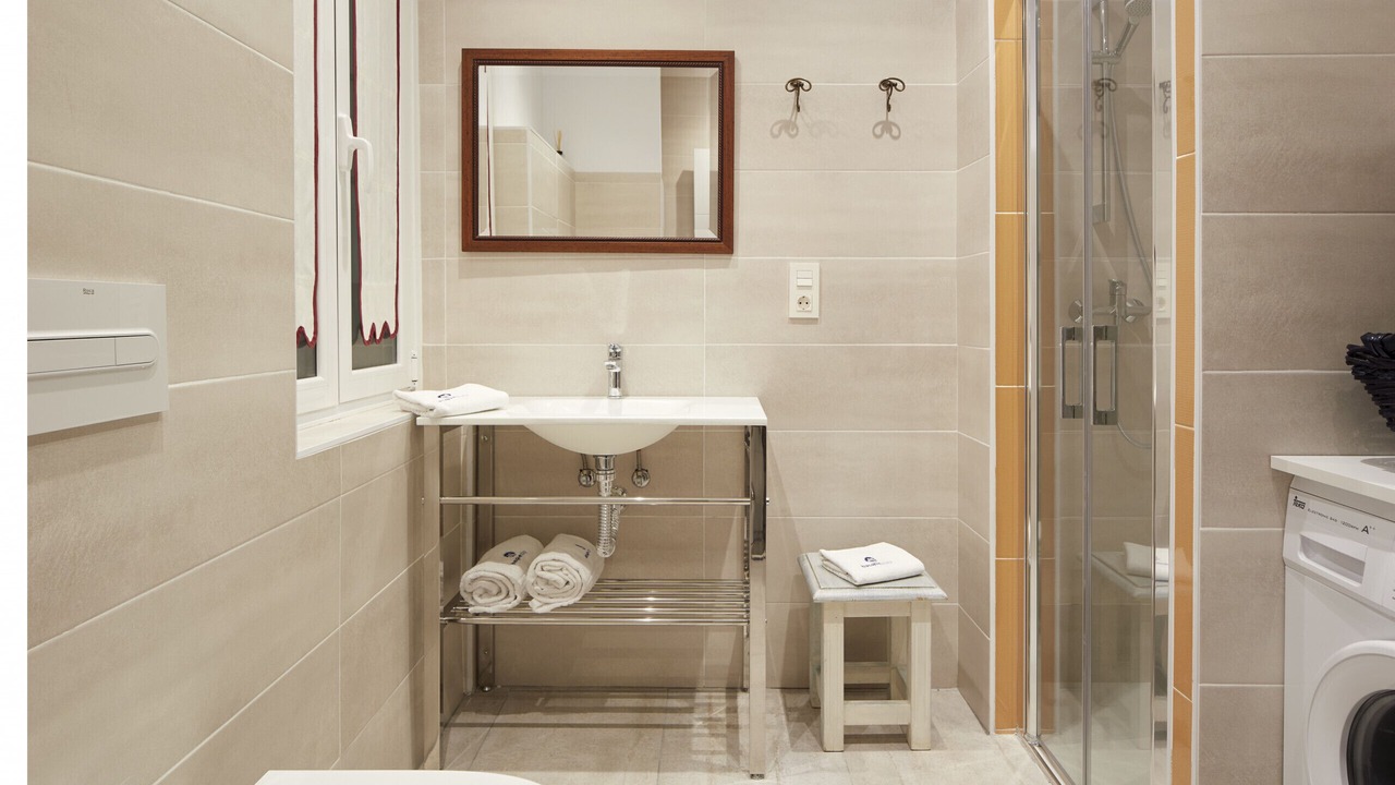 Photo of Bathroom in Gros