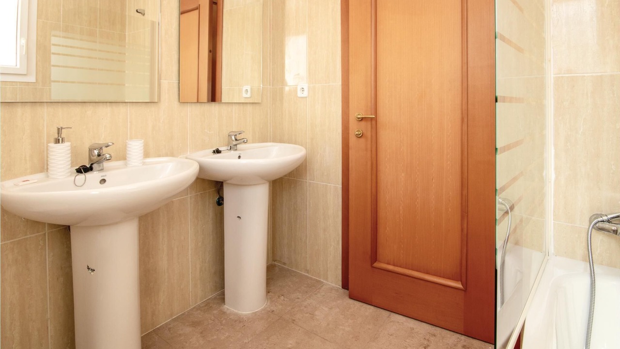 Photo of Bathroom in Alcorrin