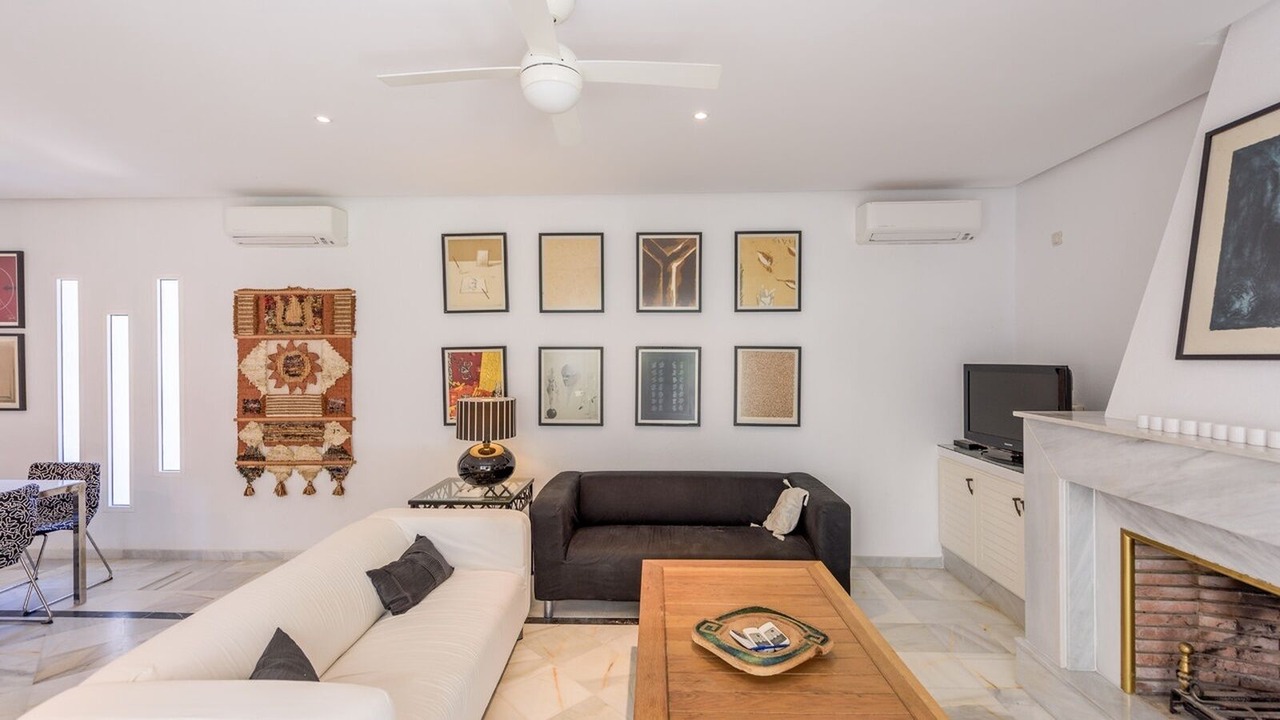 Photo of Livingroom in Cabo Roche