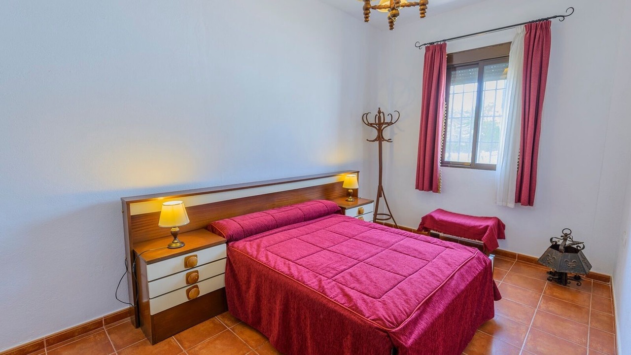 Photo of Bedroom in Monturque