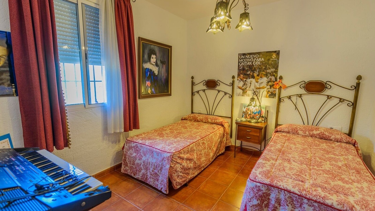 Photo of Bedroom in Monturque