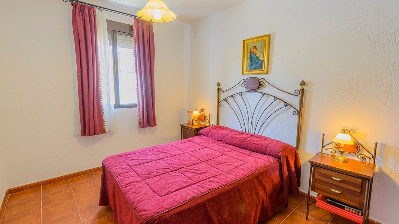 Photo of Bedroom in Monturque