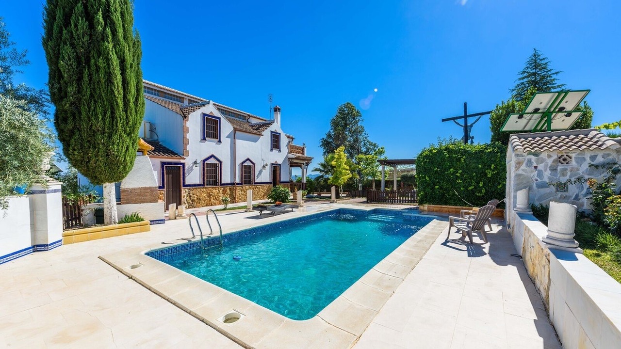 Photo of Outdoor in Monturque
