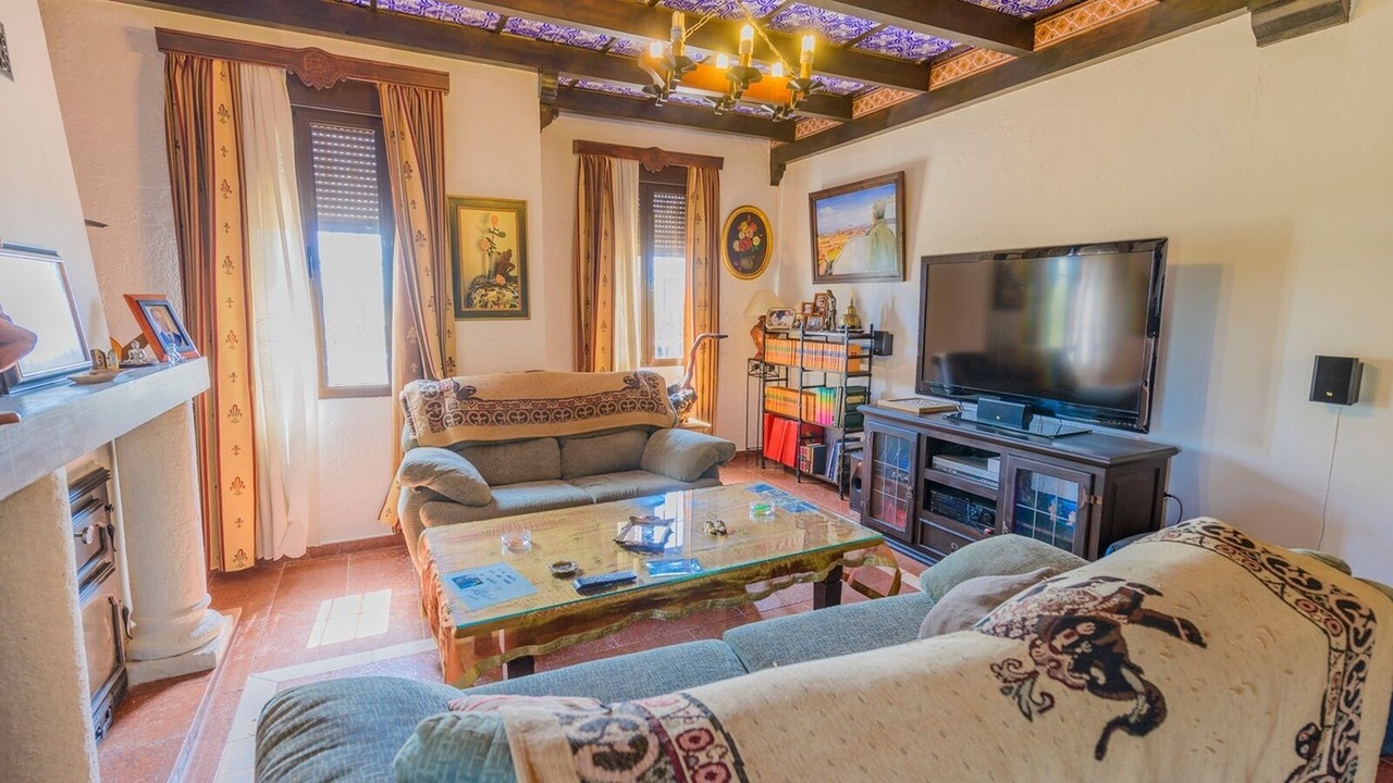 Photo of Livingroom in Monturque