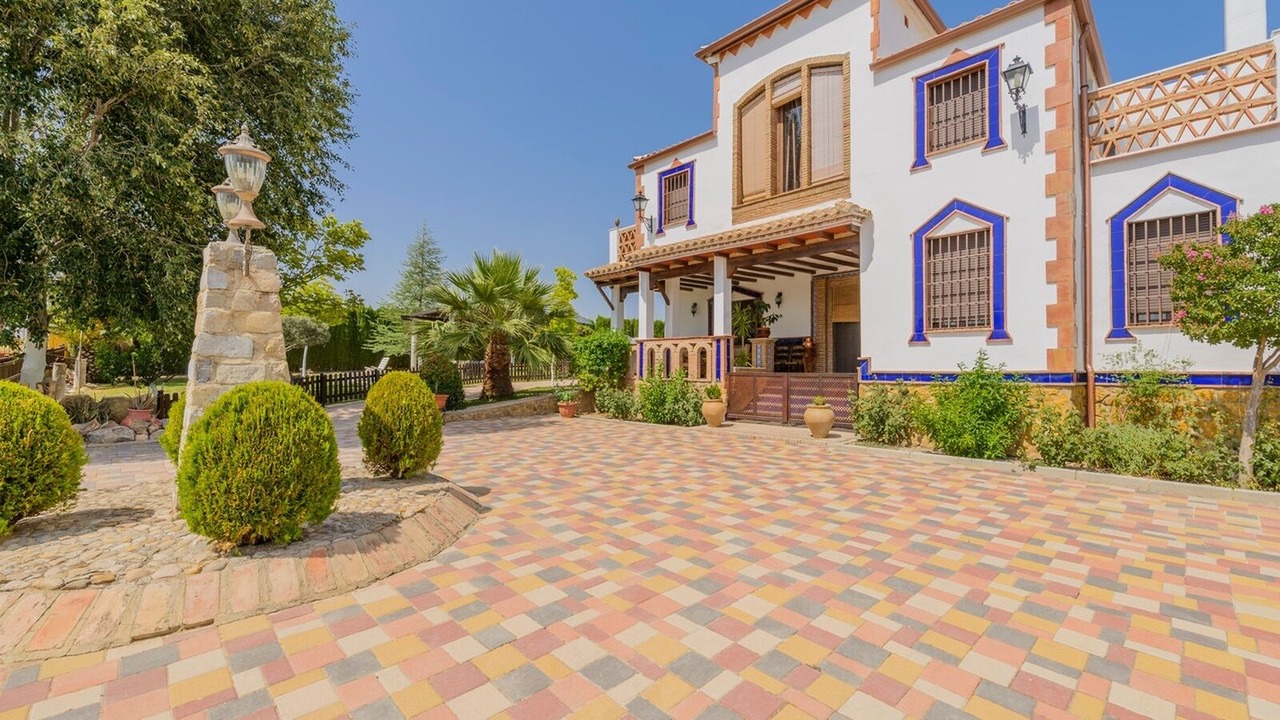 Photo of Outdoor in Monturque