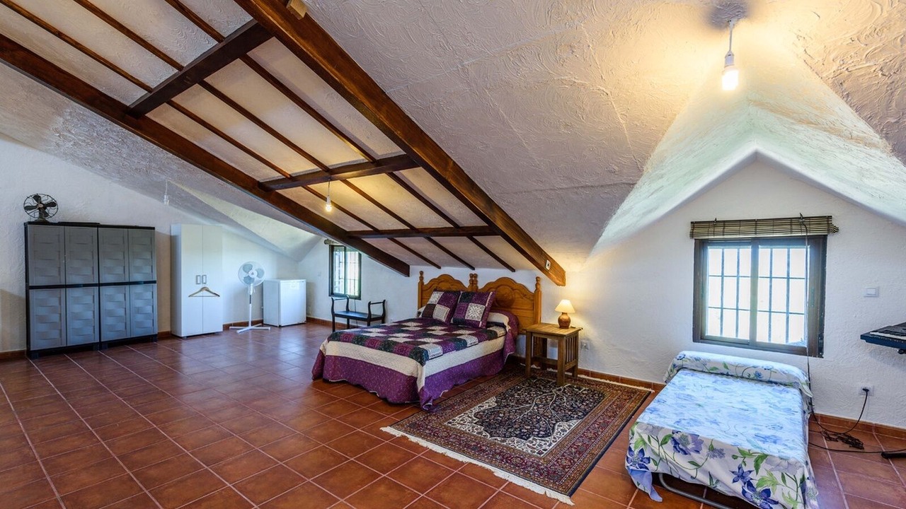 Photo of Bedroom in Monturque