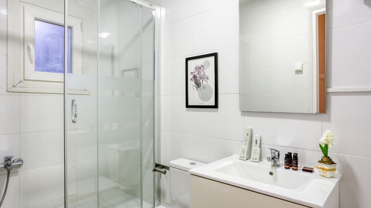Photo of Bathroom in La Nova Esquerra de l'Eixample