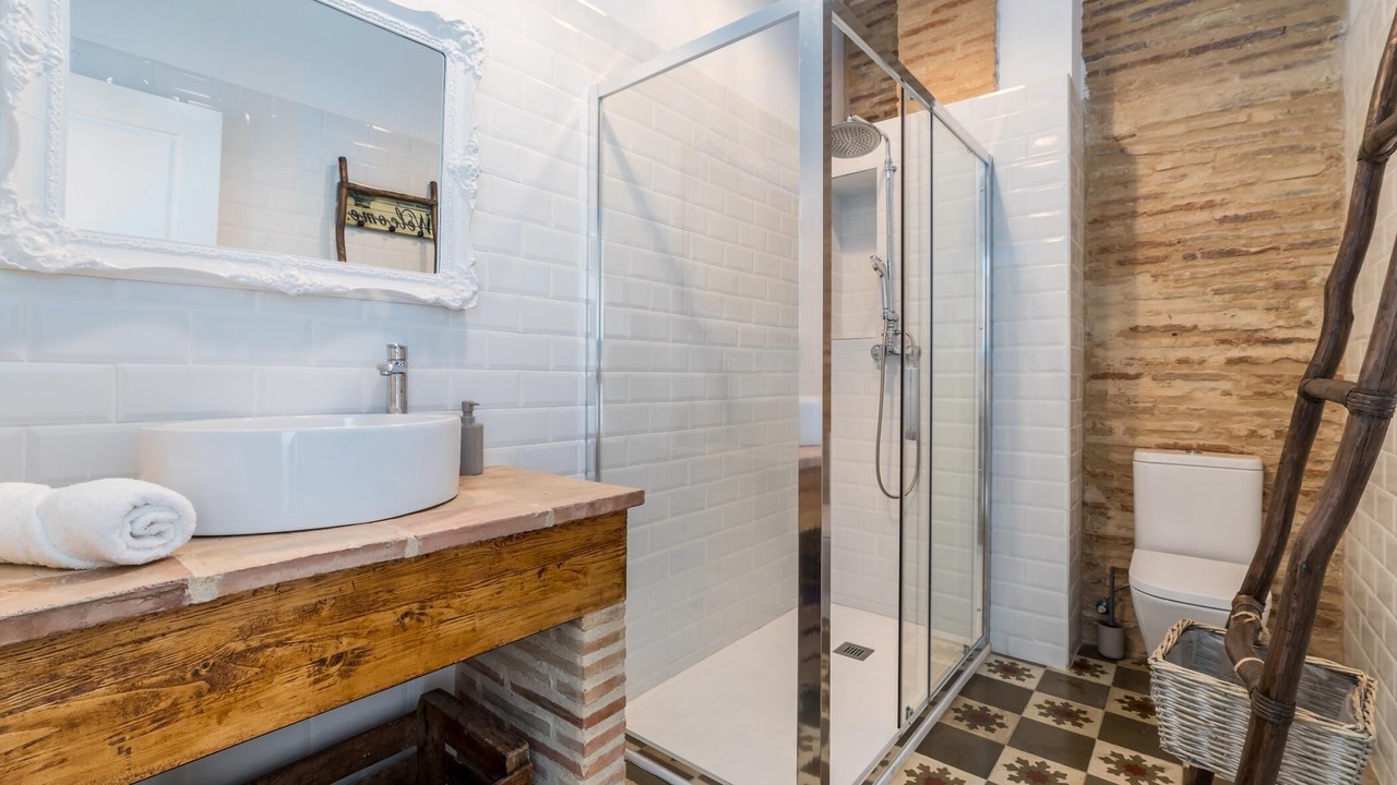 Photo of Bathroom in Ruzafa
