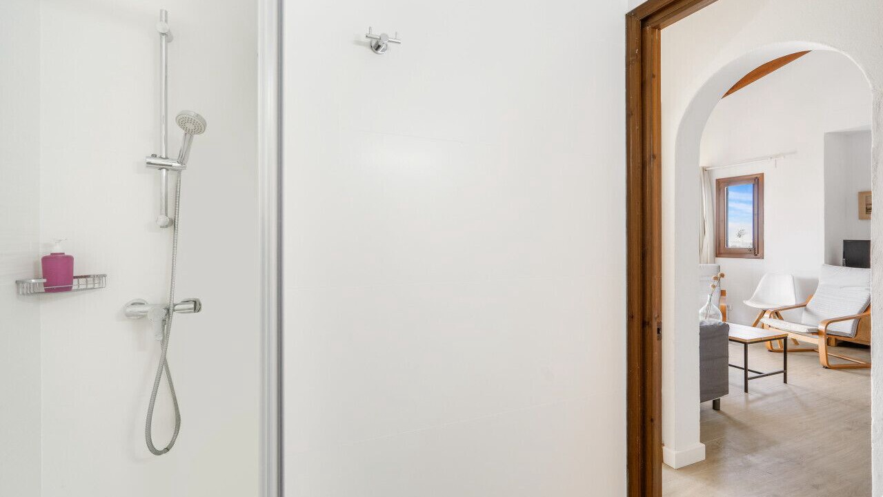 Photo of Bathroom in Binibequer Vell