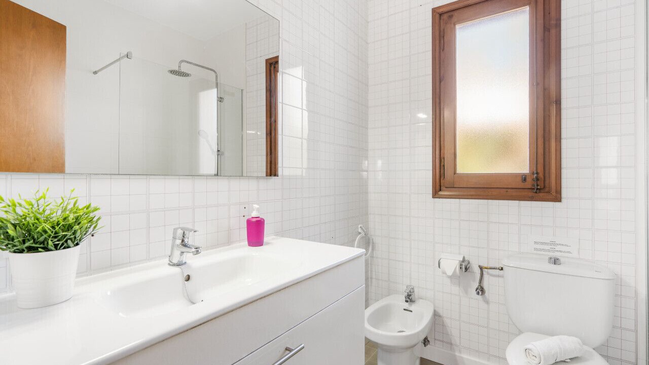 Photo of Bathroom in Binibequer Vell