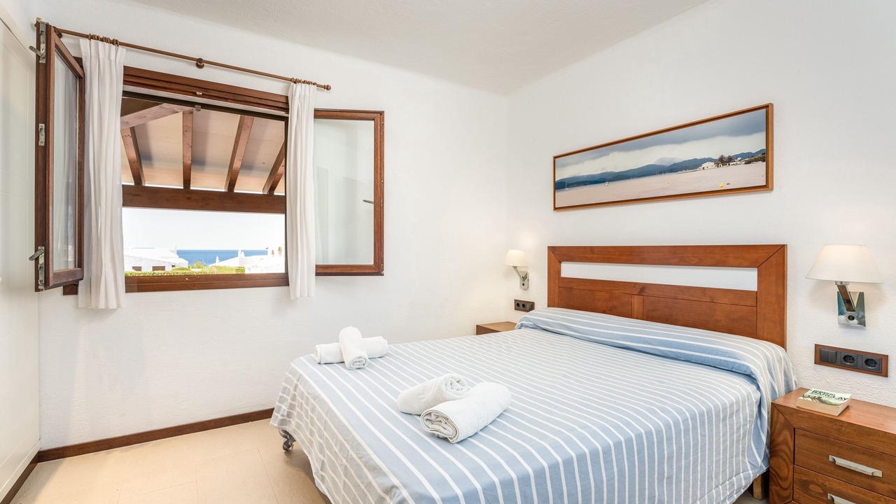 Photo of Bedroom in Binibequer Vell