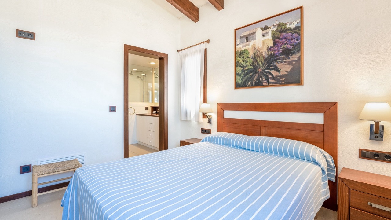 Photo of Bedroom in Binibequer Vell